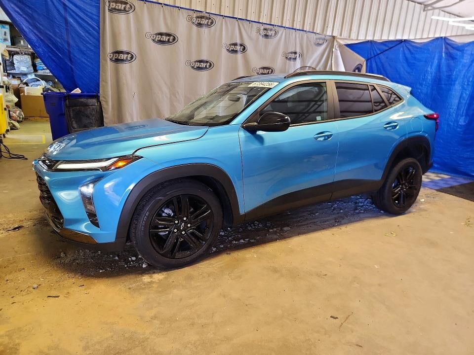 2025 CHEVROLET Trax