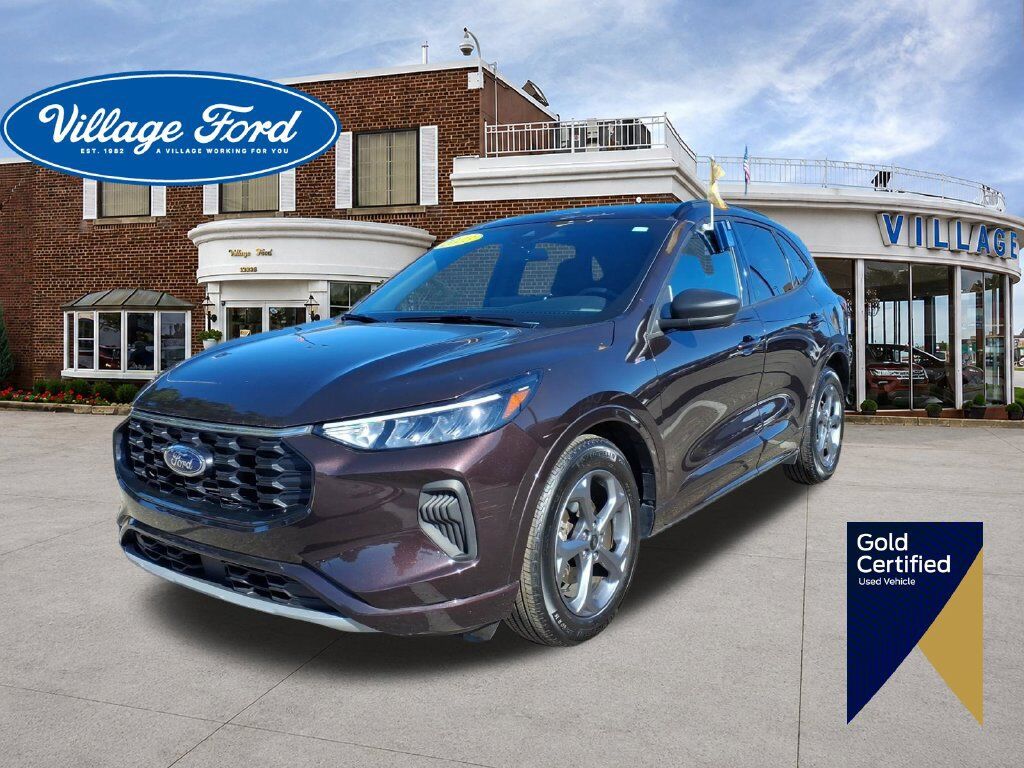 2023 FORD Escape