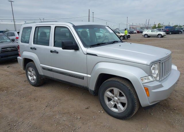 2012 JEEP Liberty