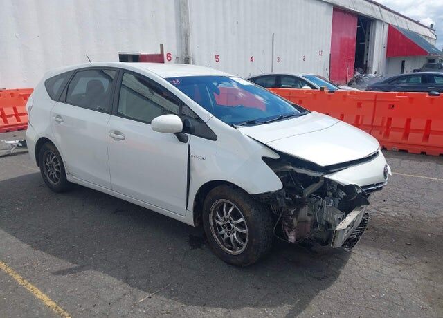 2014 TOYOTA Prius
