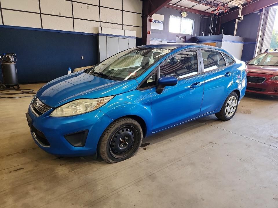 2012 FORD Fiesta