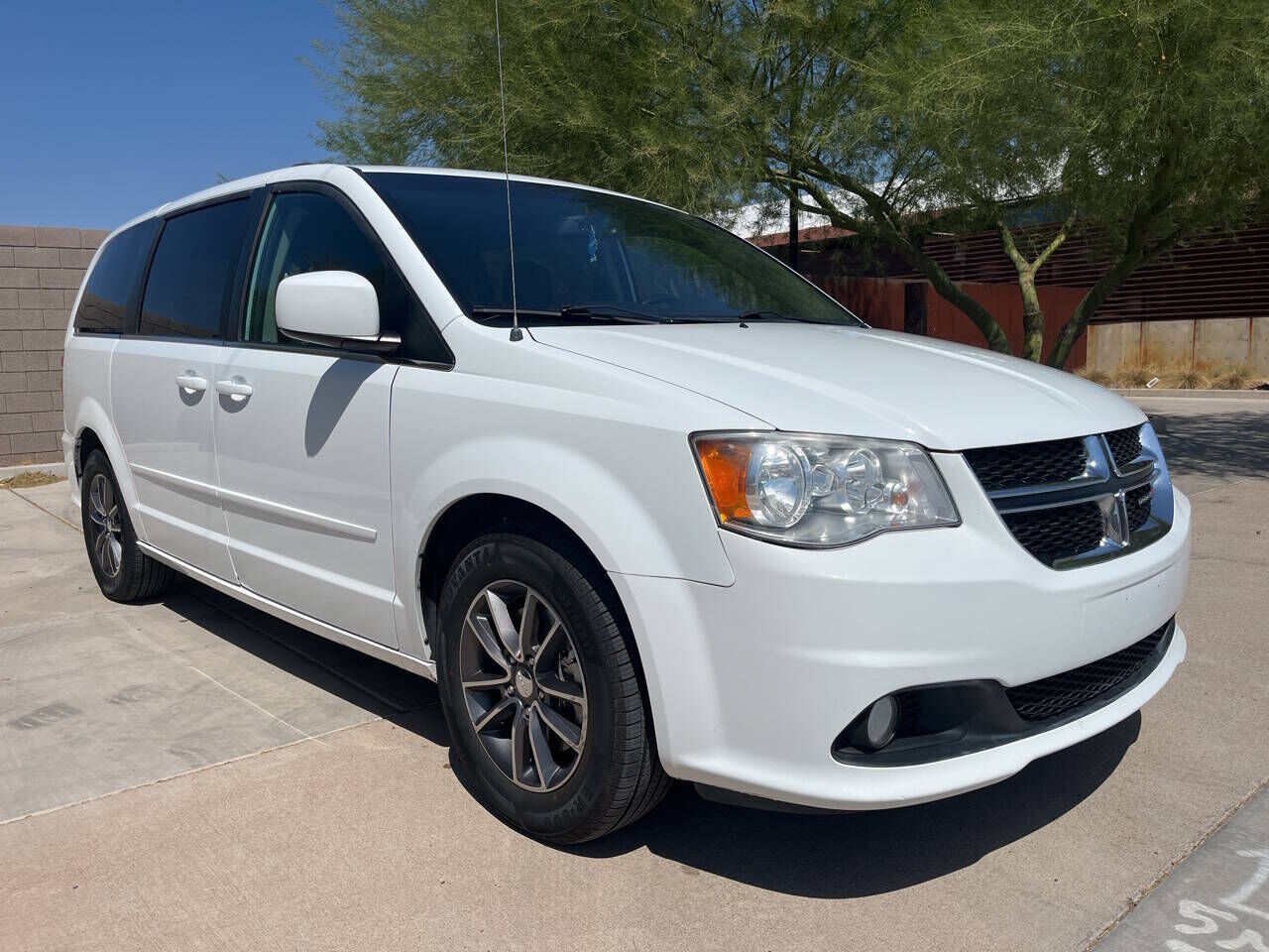 2017 DODGE Grand Caravan