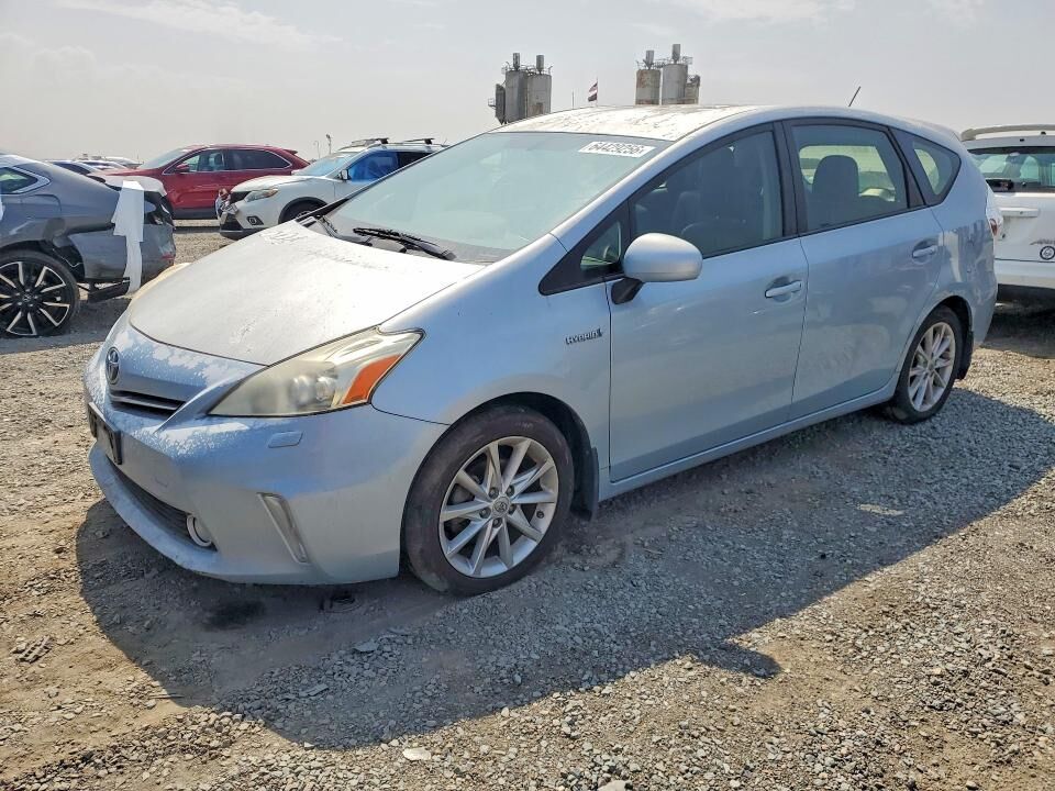 2013 TOYOTA Prius