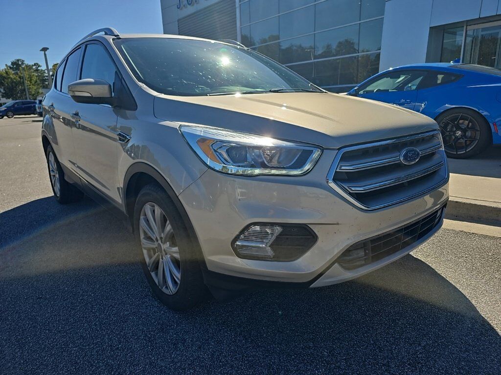 2017 FORD Escape