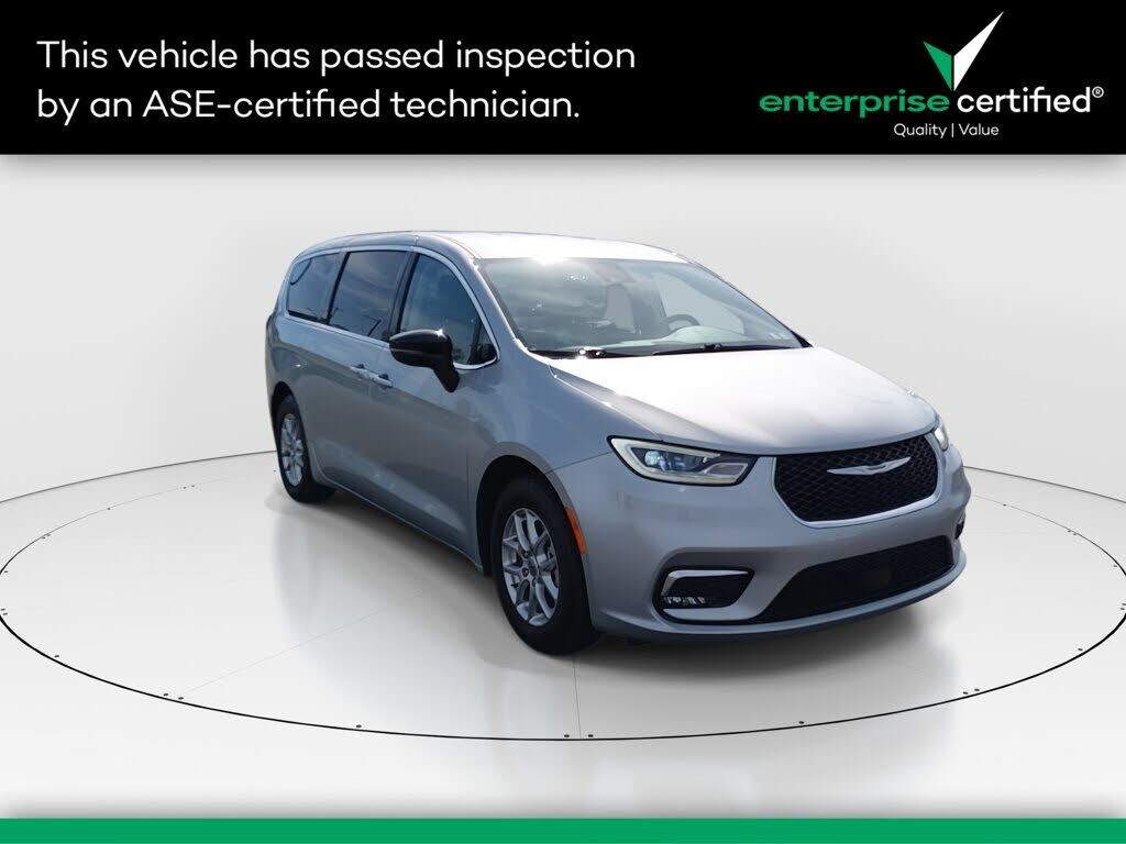 2024 CHRYSLER Pacifica