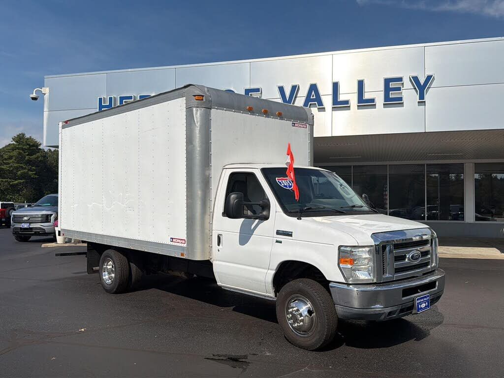 2015 FORD E-350