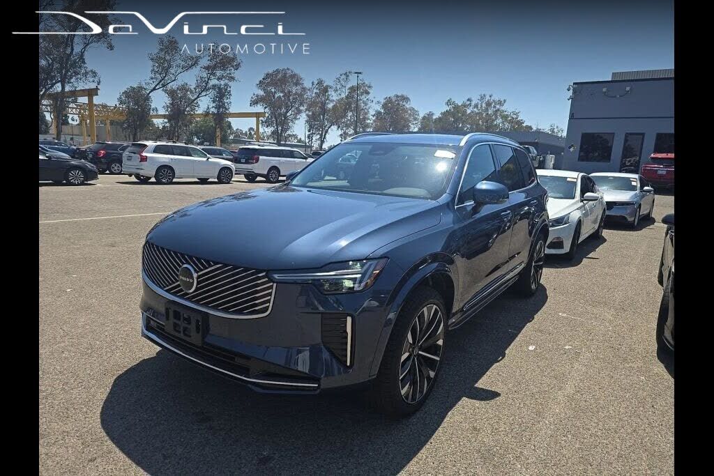 2025 VOLVO XC90