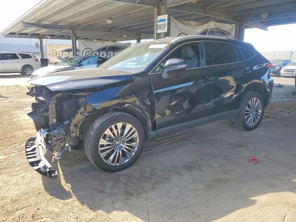 2024 TOYOTA Venza