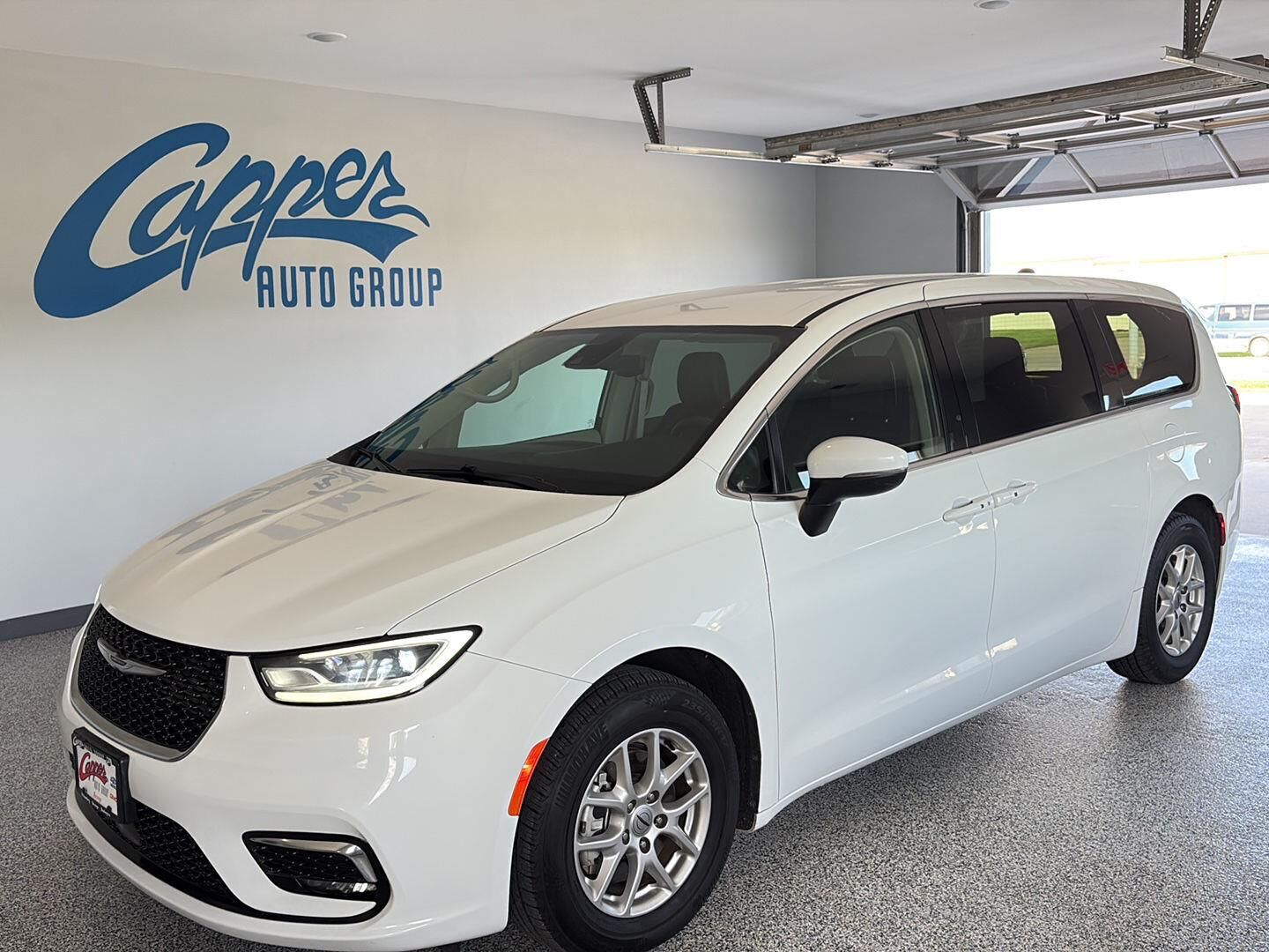 2023 CHRYSLER Pacifica