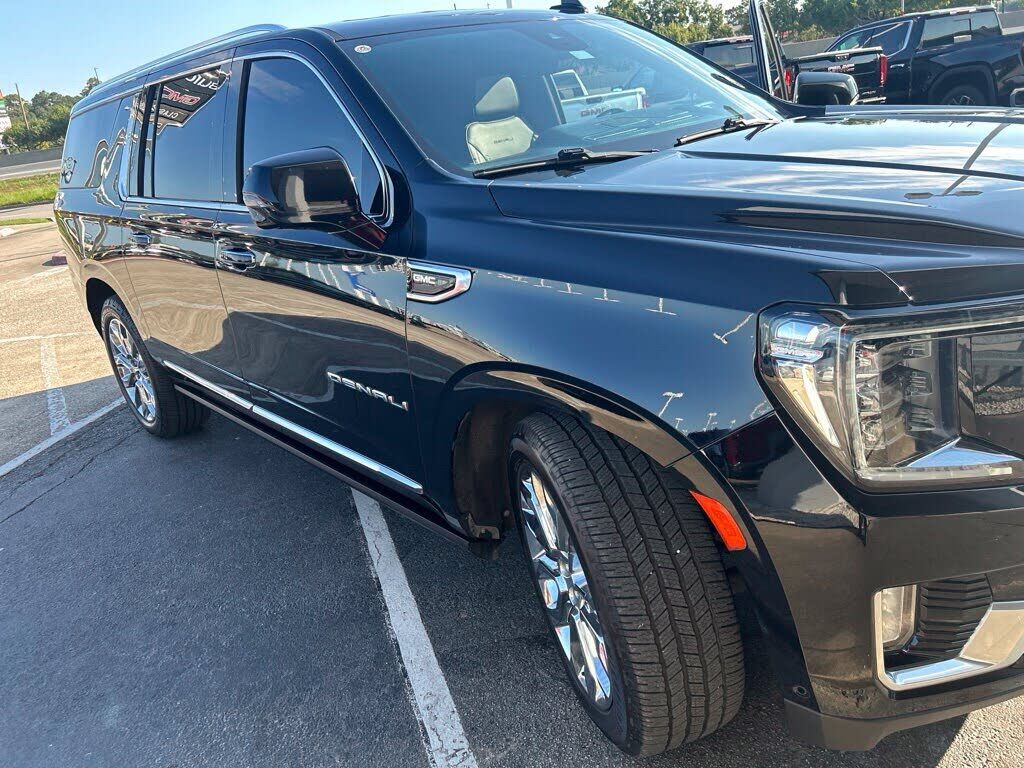 2023 GMC Yukon XL