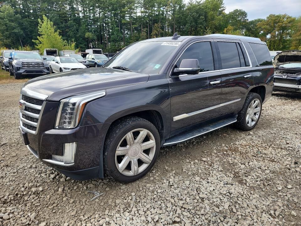 2017 CADILLAC Escalade