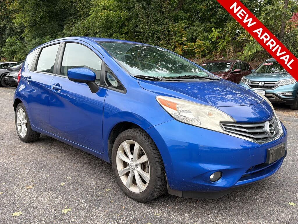 2015 NISSAN Versa