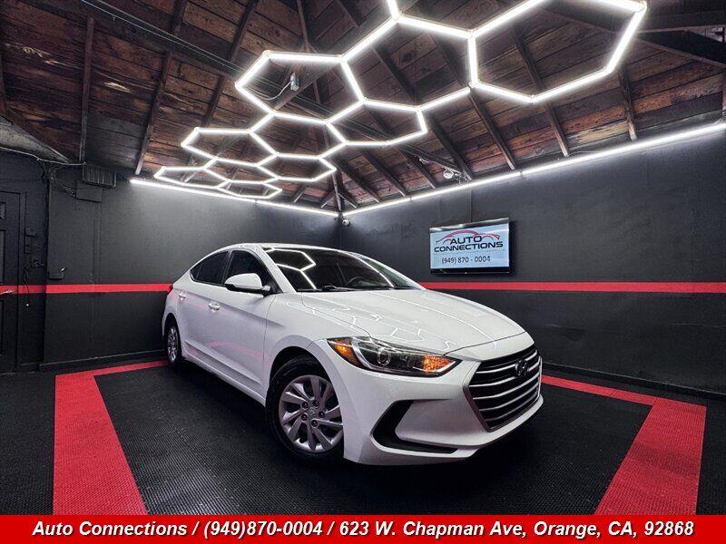 2018 HYUNDAI Elantra