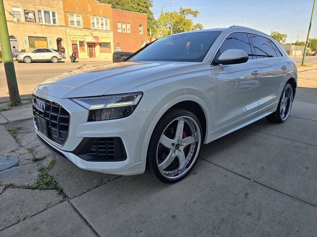 2019 AUDI Q8