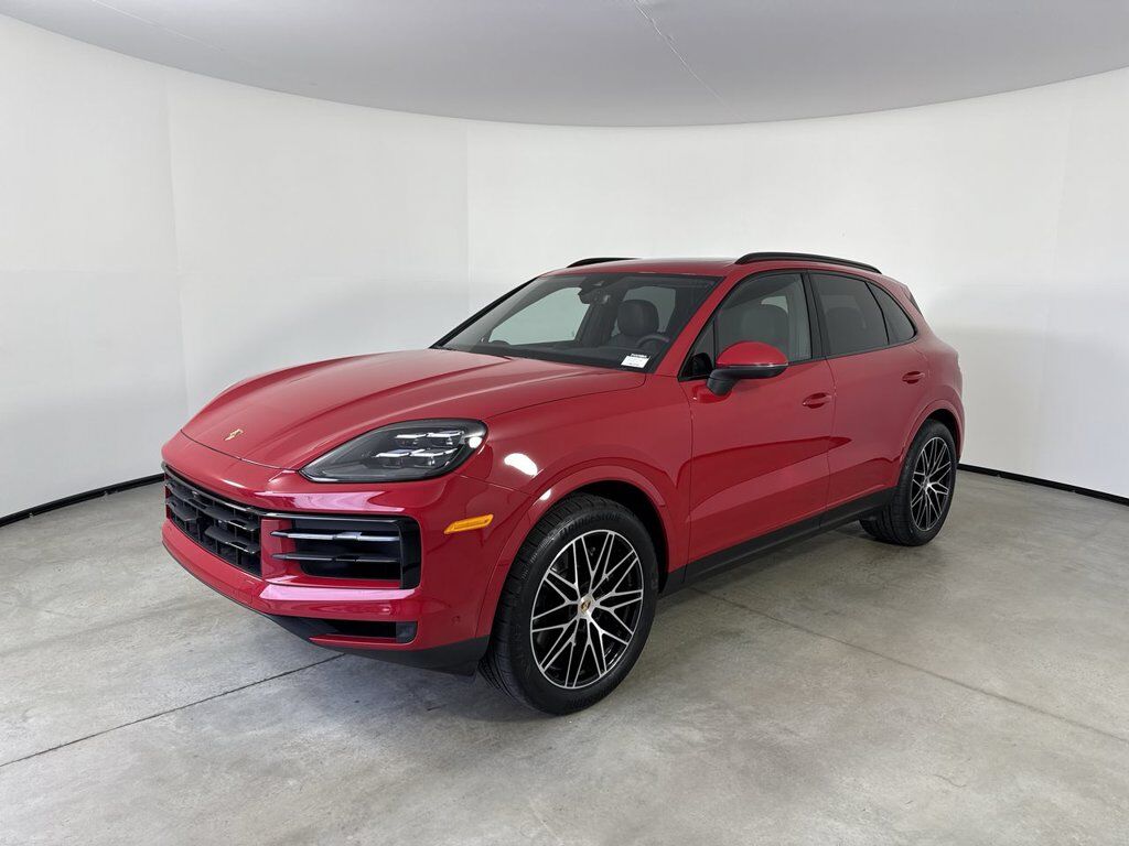 2025 PORSCHE Cayenne