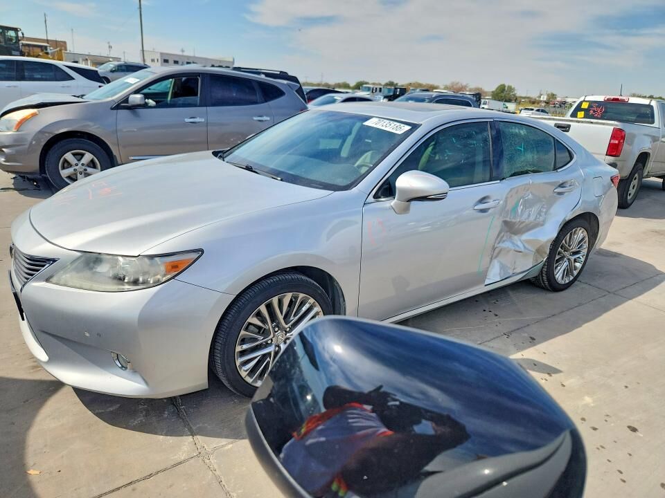 2013 LEXUS ES