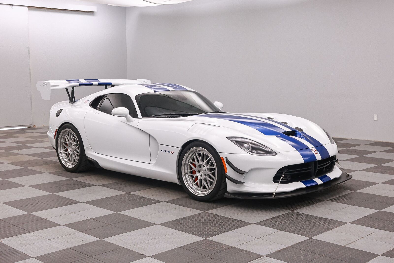 2017 DODGE Viper