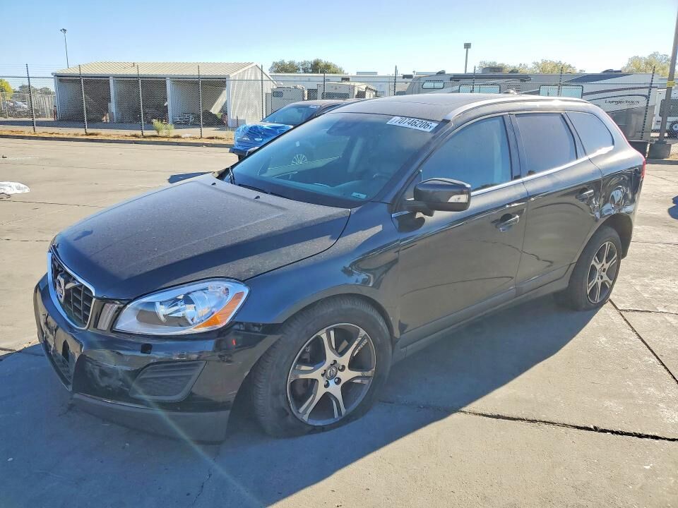 2013 VOLVO XC60