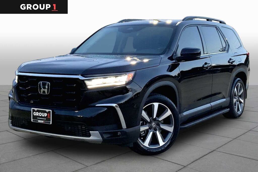 2025 HONDA Pilot