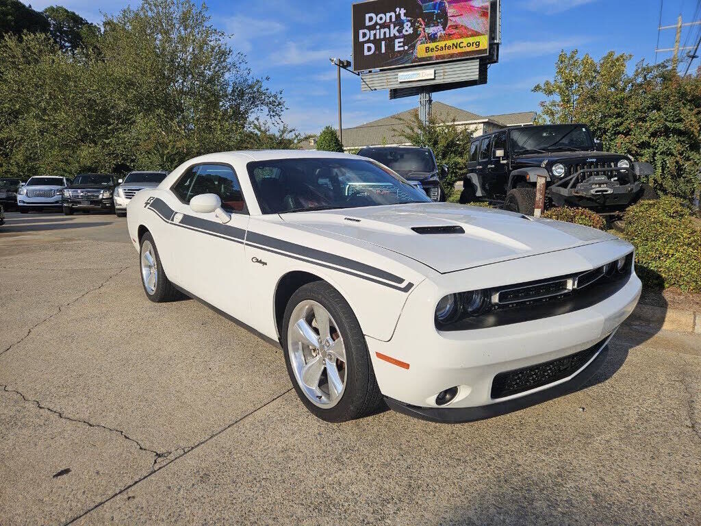 2015 DODGE Challenger