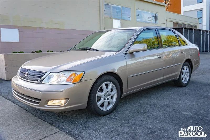 2001 TOYOTA Avalon
