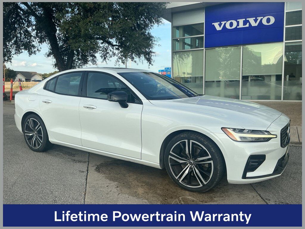 2021 VOLVO S60