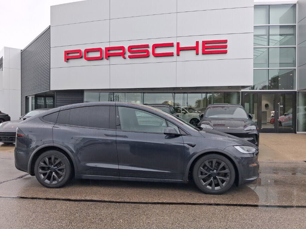 2023 TESLA Model X