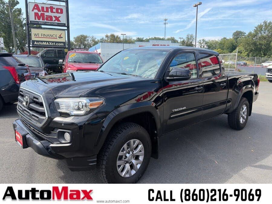 2017 TOYOTA Tacoma