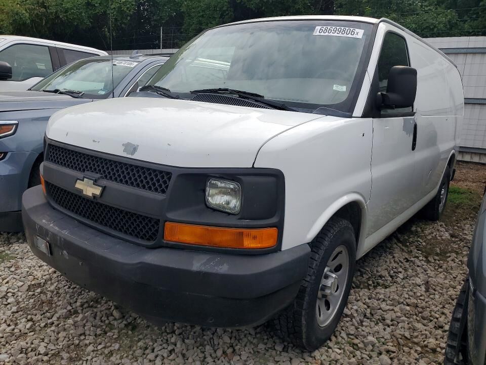 2013 CHEVROLET Express