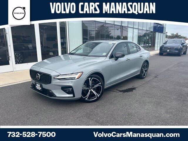 2025 VOLVO S60