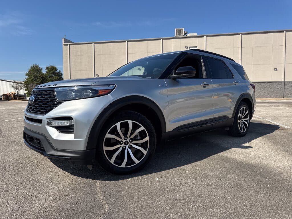 2024 FORD Explorer