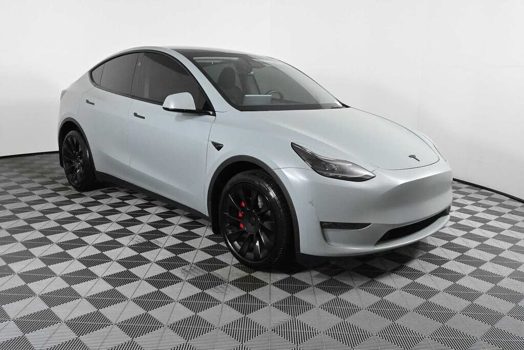 2023 TESLA Model Y