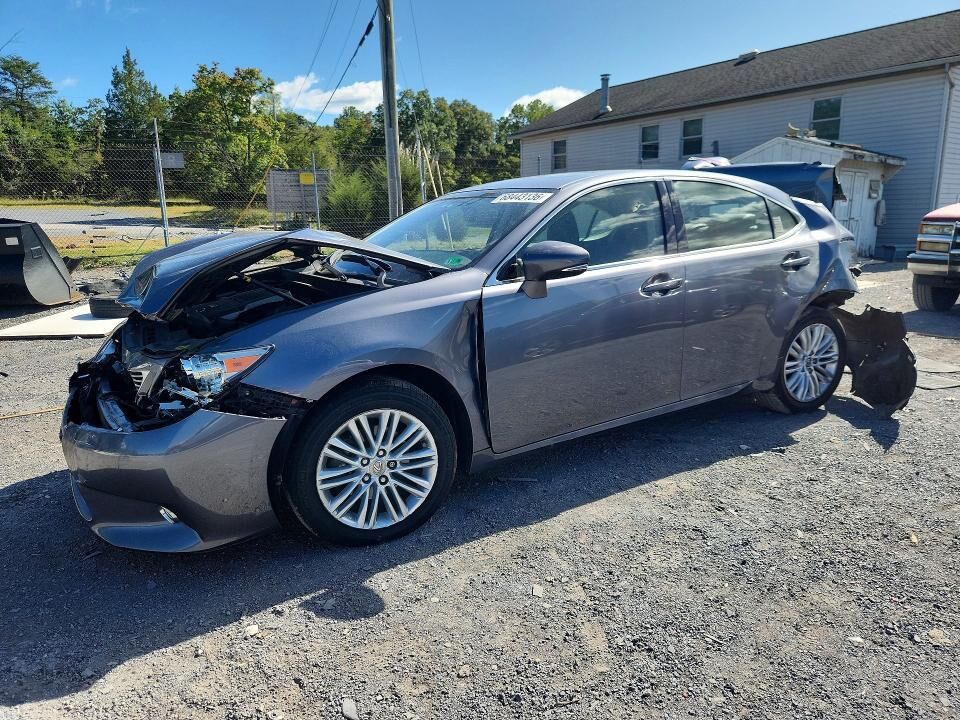 2013 LEXUS ES