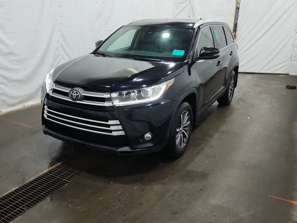 2019 TOYOTA Highlander