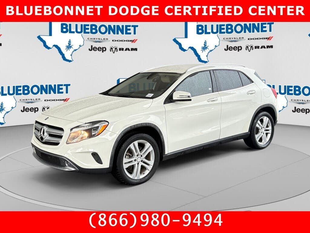 2017 MERCEDES-BENZ GLA-Class