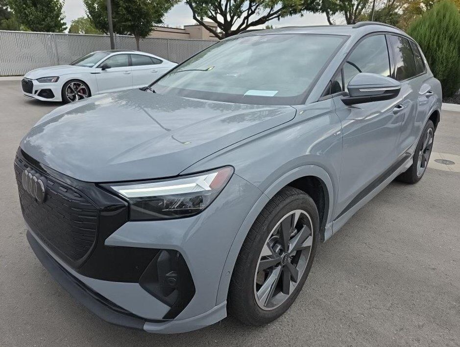 2023 AUDI Q4