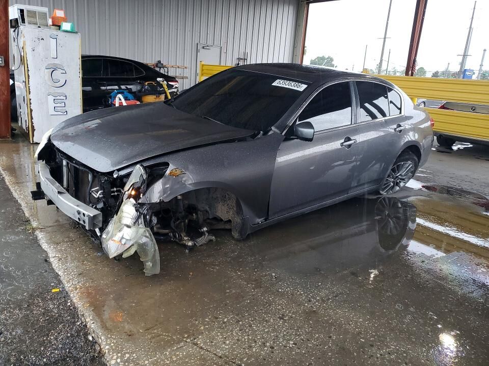 2013 INFINITI G37