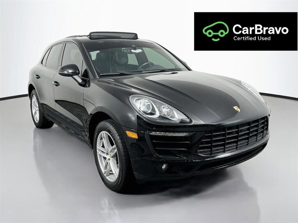 2018 PORSCHE Macan