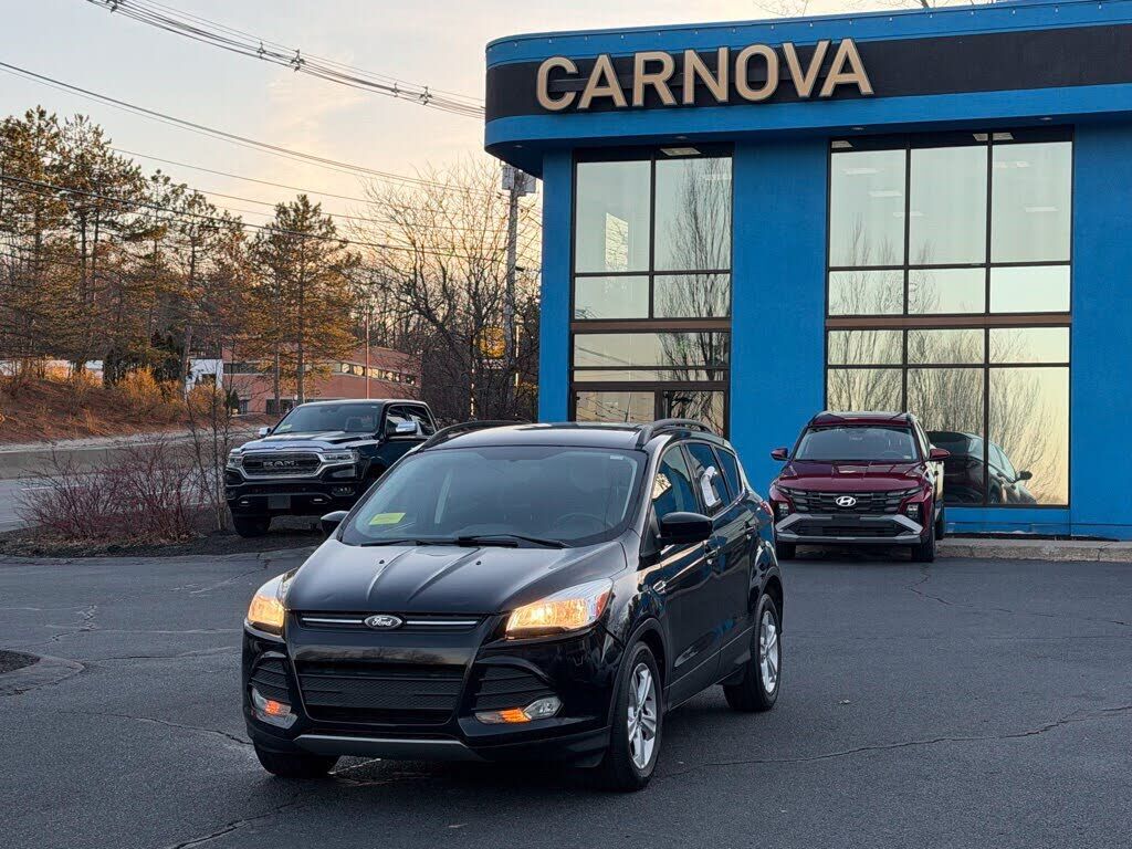 2016 FORD Escape