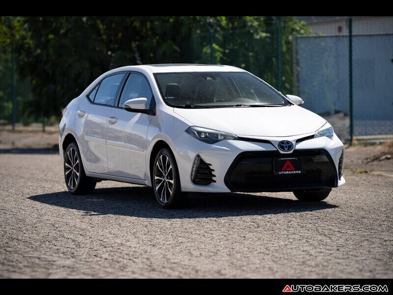 2018 TOYOTA Corolla