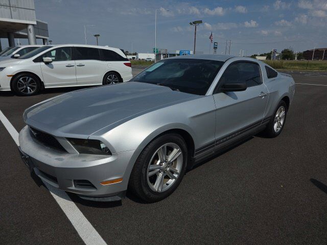 2010 FORD Mustang