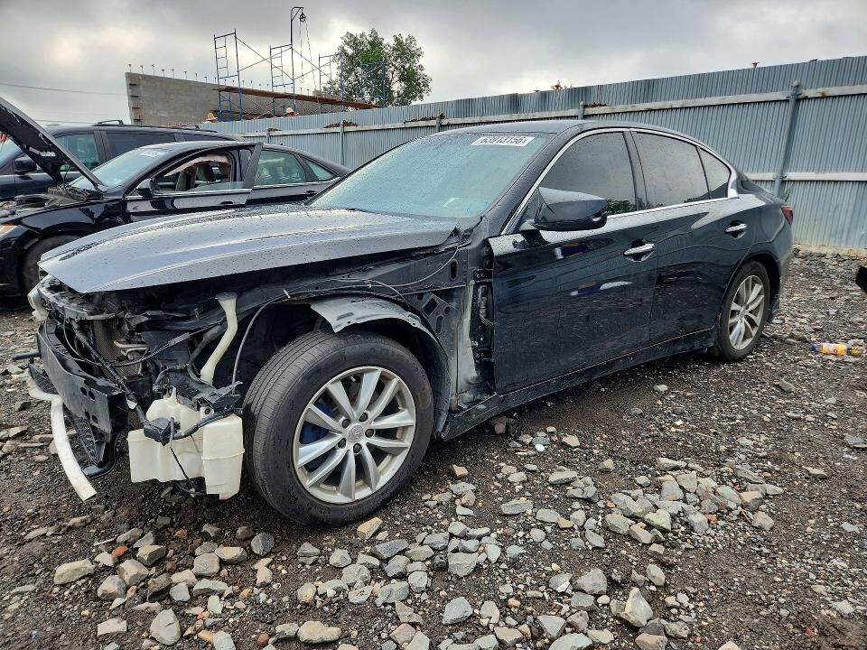 2014 INFINITI Q50