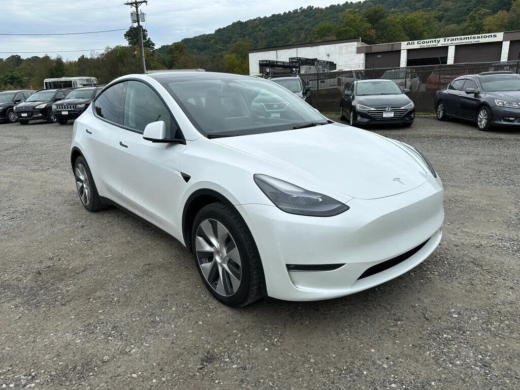 2021 TESLA Model Y