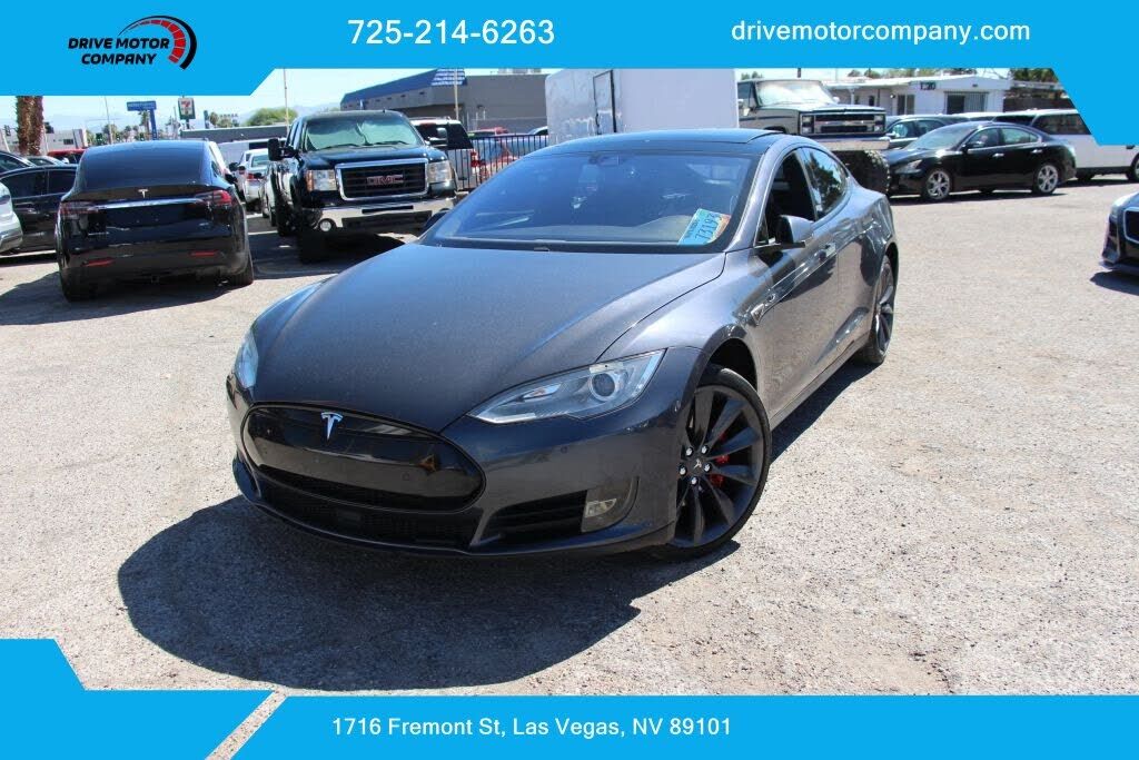 2015 TESLA Model S