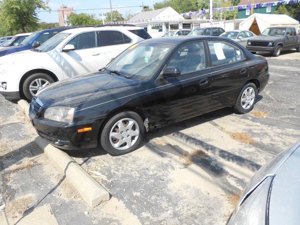 2004 HYUNDAI Elantra