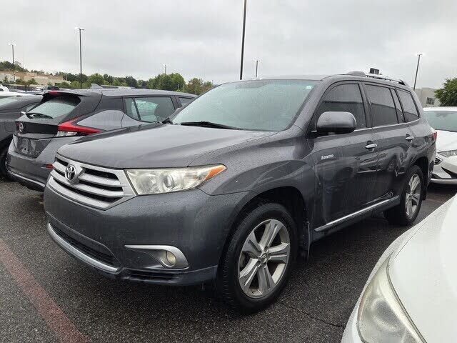2013 TOYOTA Highlander