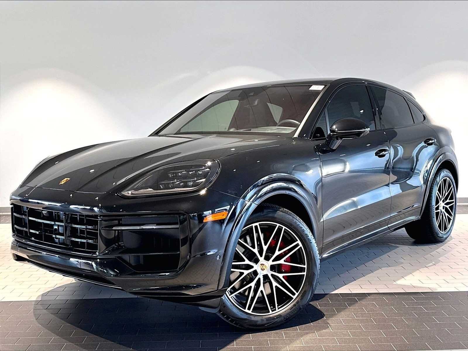 2024 PORSCHE Cayenne