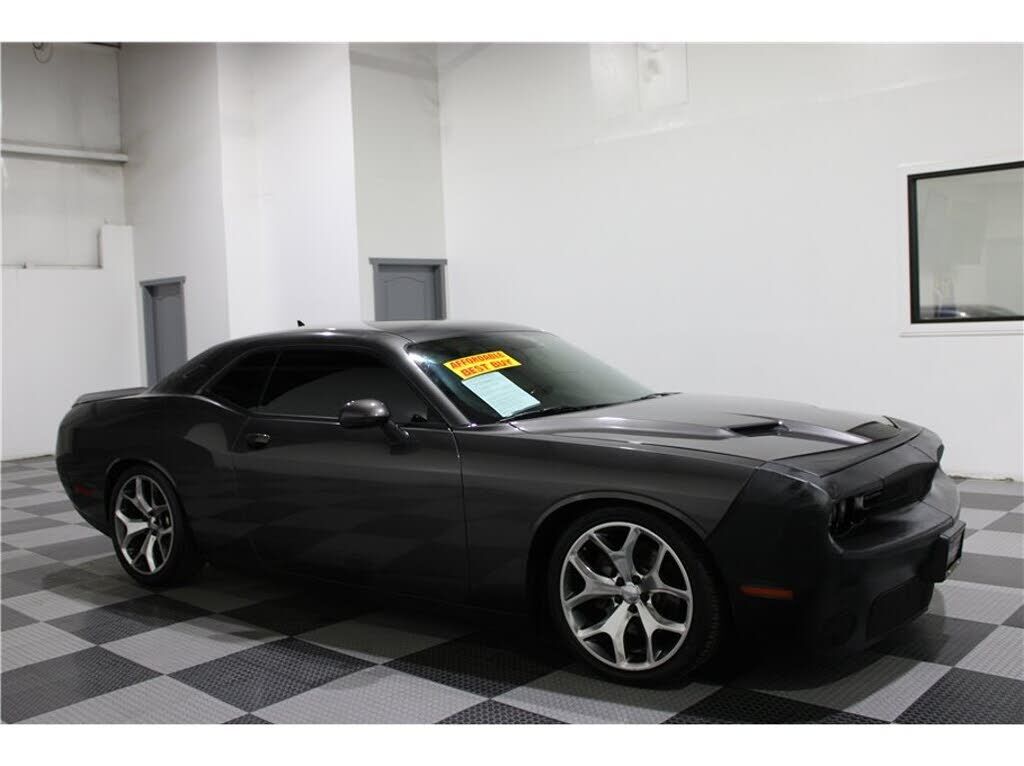 2015 DODGE Challenger