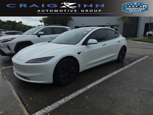 2025 TESLA Model 3