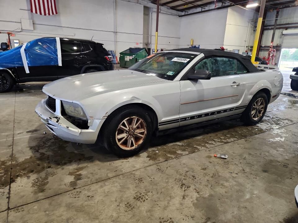 2005 FORD Mustang